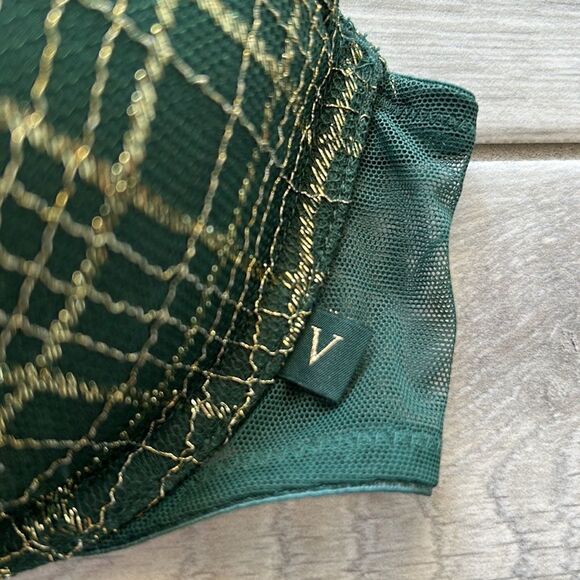 Victoria’s Secret green and gold shimmer holiday lightly lined bra - Picture 3 of 5
